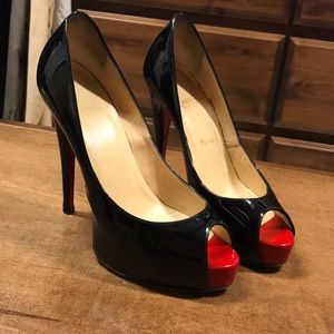 Christian Louboutin Very Prive Pump Size 38.5/8.5